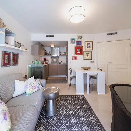 Carlton Riviera شقة