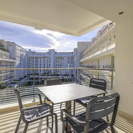 شقة Carlton Riviera كان
