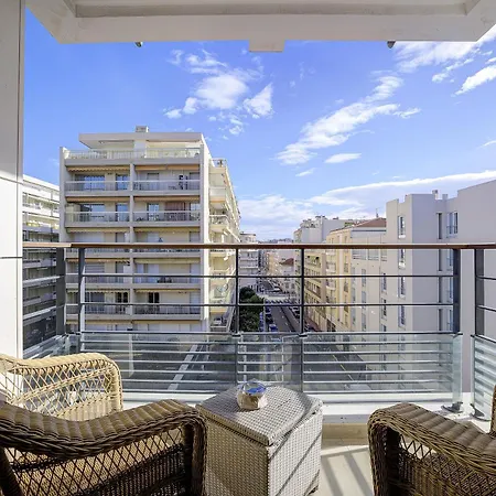 Carlton Riviera شقة *